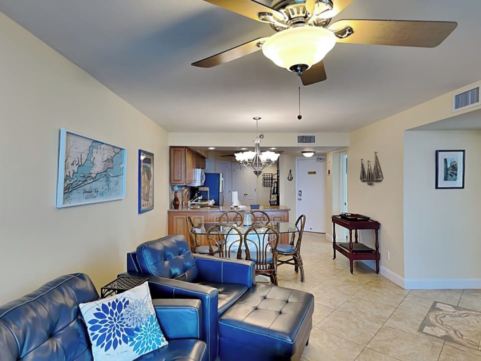 Living Area - Open Floor Plan