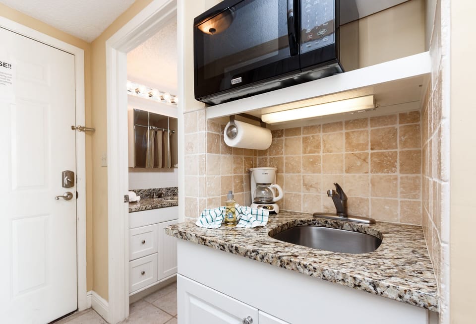 Pirates Bay A115 Kitchen Area
