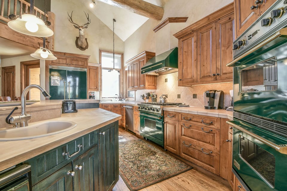 Gourmet, full equipped kitchen