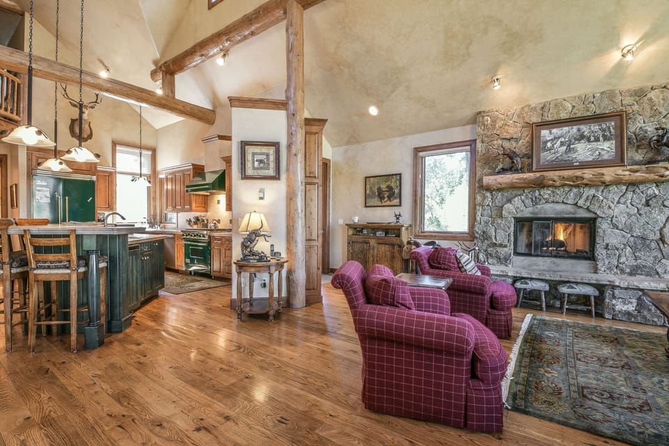 Bright, beautiful vacation home