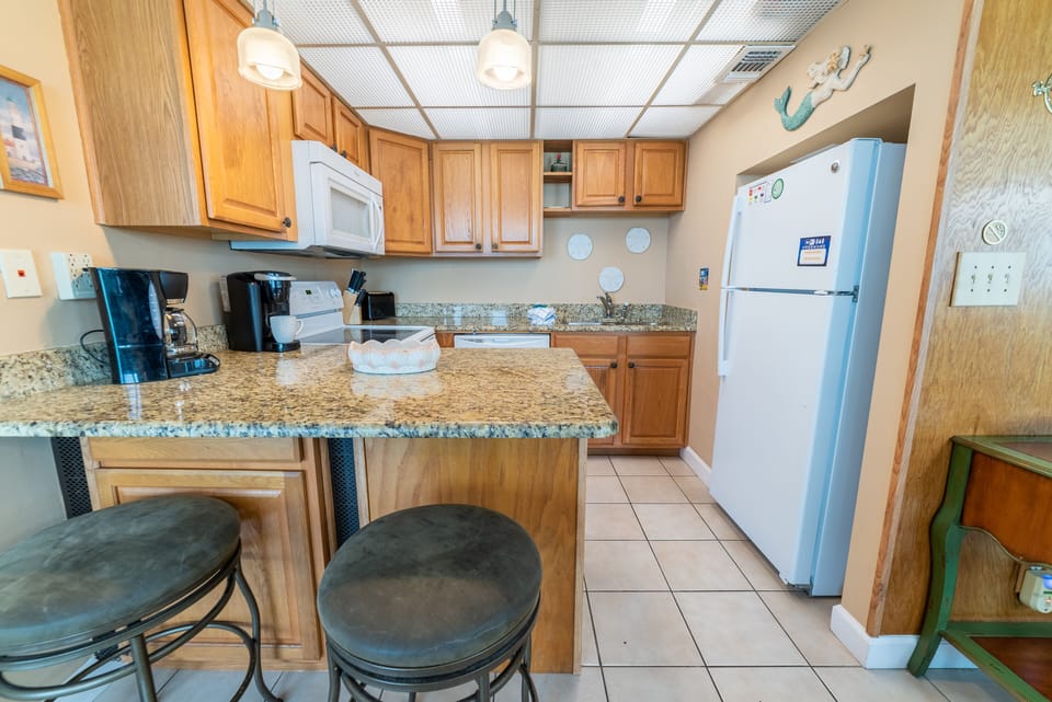 Fully equipped kitchen