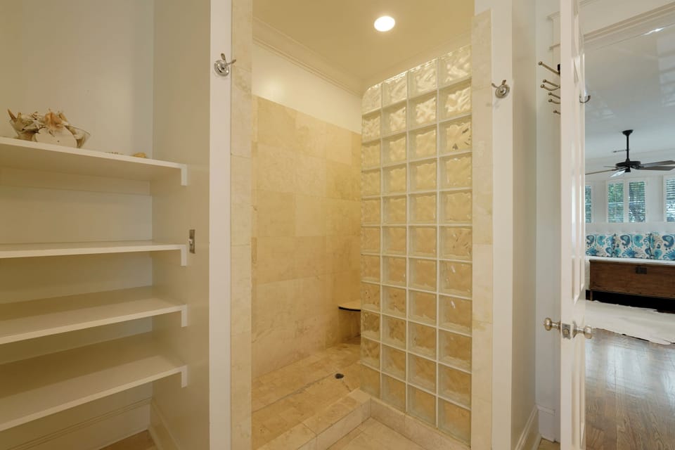 LARGE SHOWER IN FULL BATH OFF KING ROOM