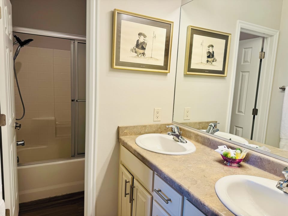En-Suite Primary Bathroom
