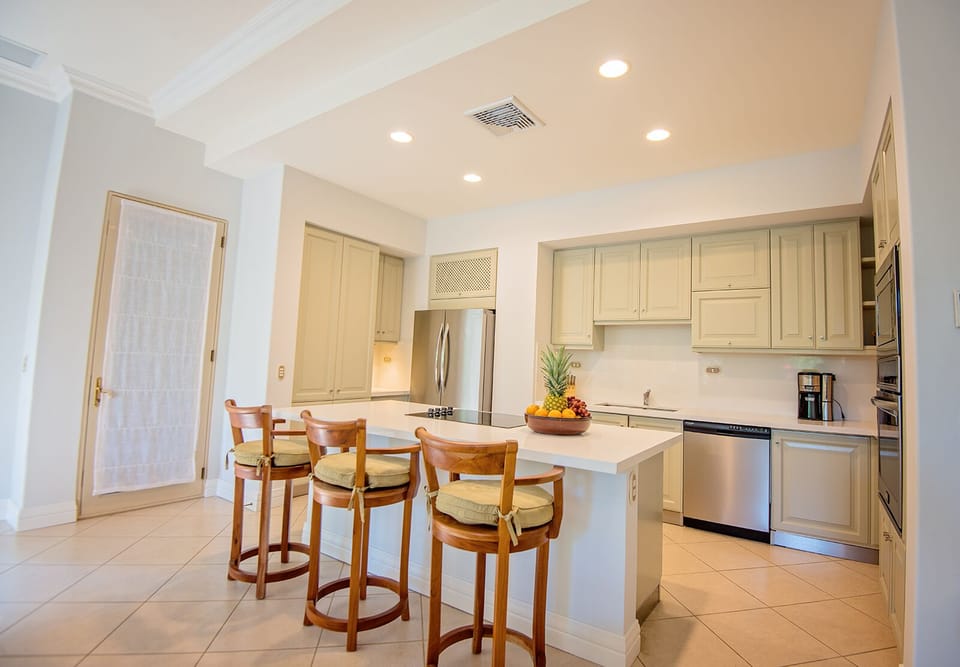 Gourmet kitchen all set up for you and your group to enjoy.