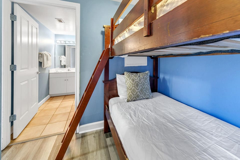 Bunk room