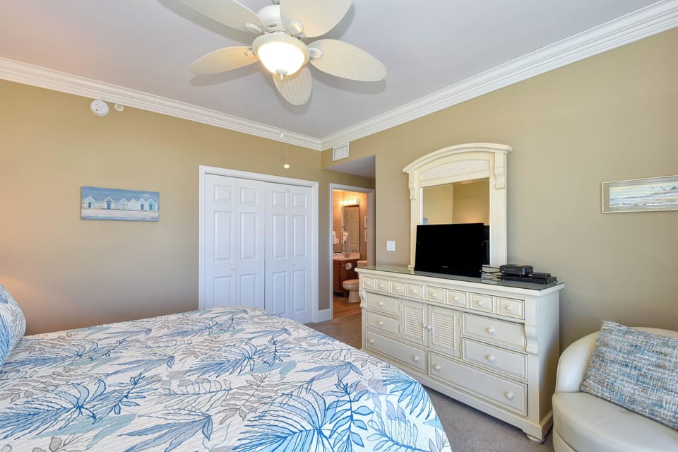Silver Beach Towers West 401- Guest Bedroom with TV