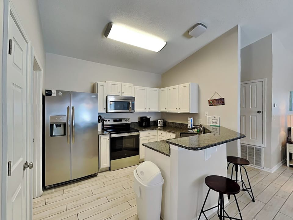 Kitchen - Modern Appliances