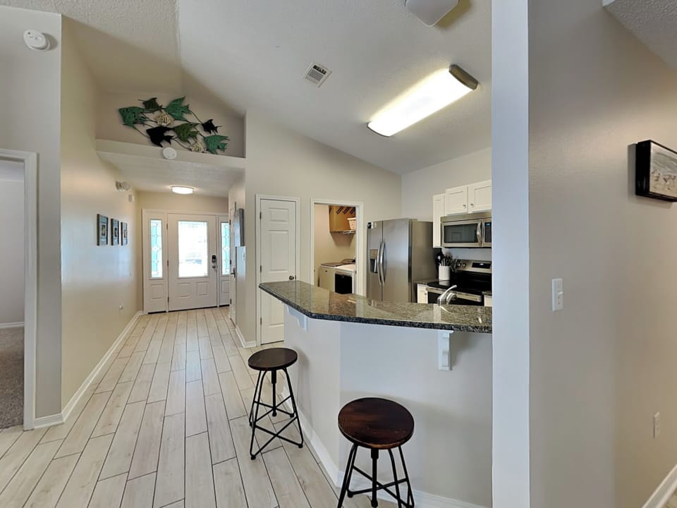 Breakfast Bar - Seating