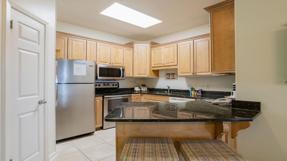 Phoenix VI 106 Kitchen