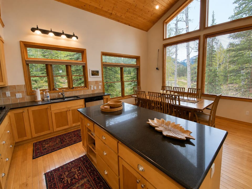 Fully Stocked Kitchen