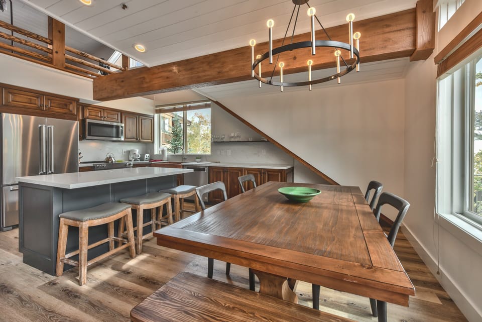 Kitchen Island with Seating for 3 and Dining Area with Seating for 6