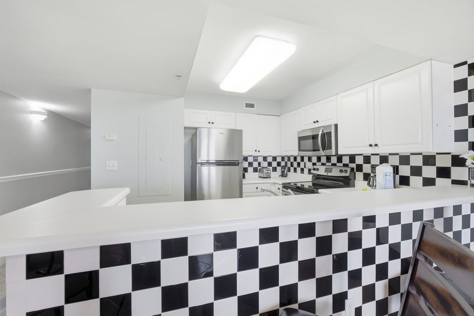 Pelican Isle #106 Kitchen