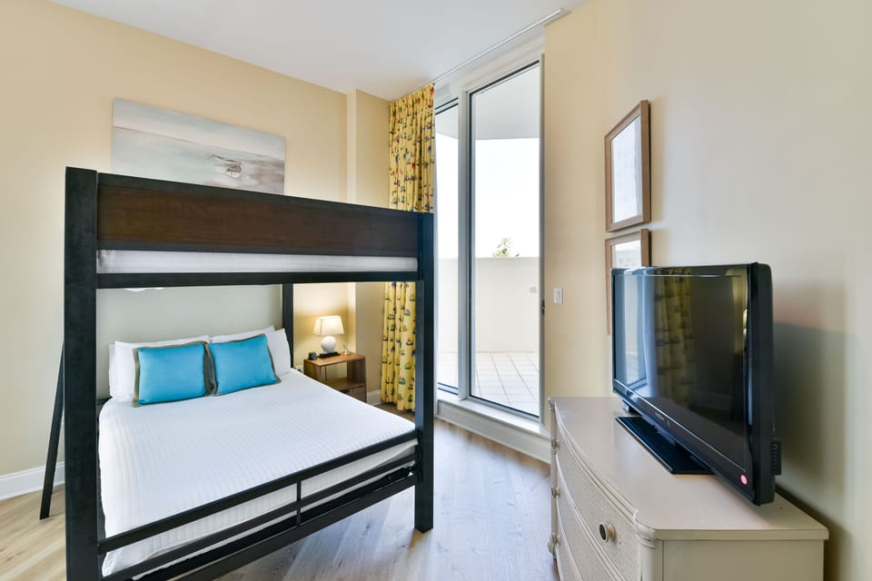 Silver Beach Towers West 206 - Guest Bedroom
