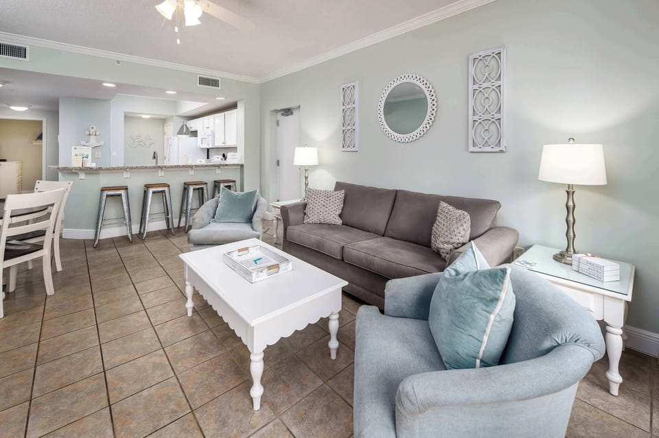 Living room with queen size sleeper sofa