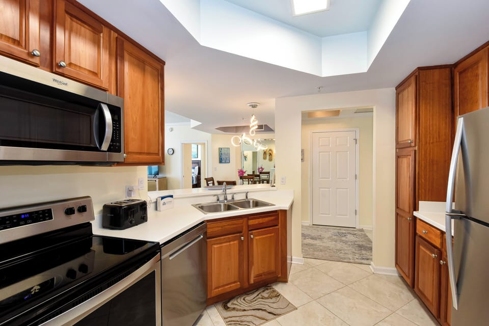 Silver Beach Tower West 502- Fully Equipped Kitchen