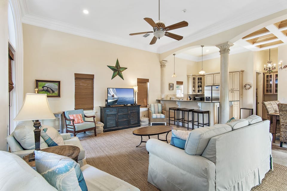 Gulf Jewel - Blue Mountain - First Floor - Living Room