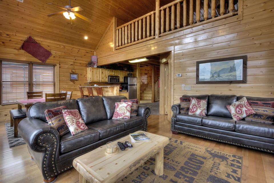 Lounge Area - New luxury furniture in the great room for a very comfortable vacation! Relax in style on your luxury vacation at Legacy resort in Pigeon Forge.