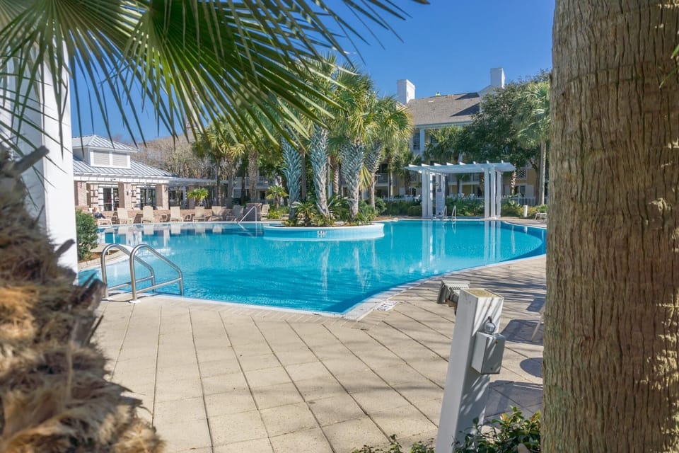 The Pilot House pool - Cool off in the community pool!