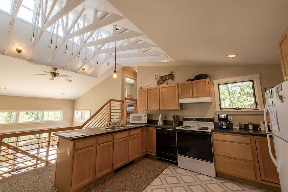 Fully equipped kitchen