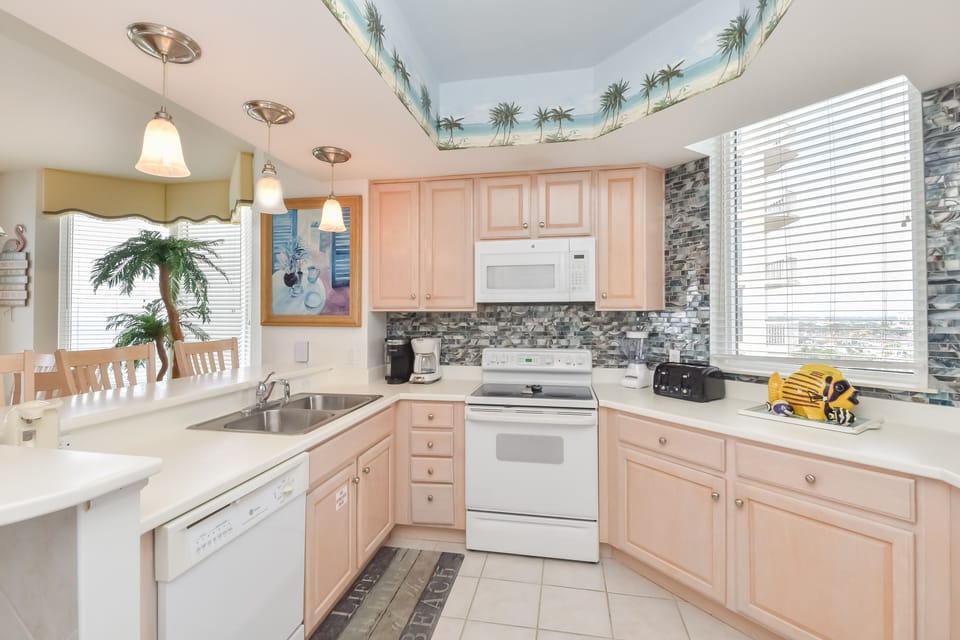 Silver Beach Towers East 1206 - Kitchen