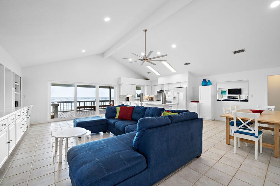 Living Room - Gulf Views