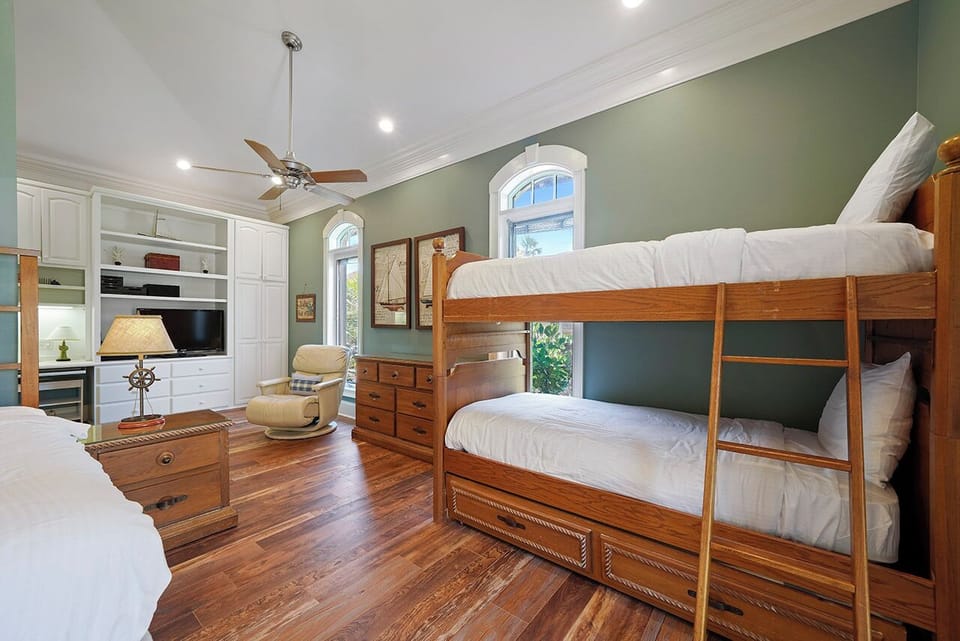 Bella Luna - Destiny by the Sea - Bedroom