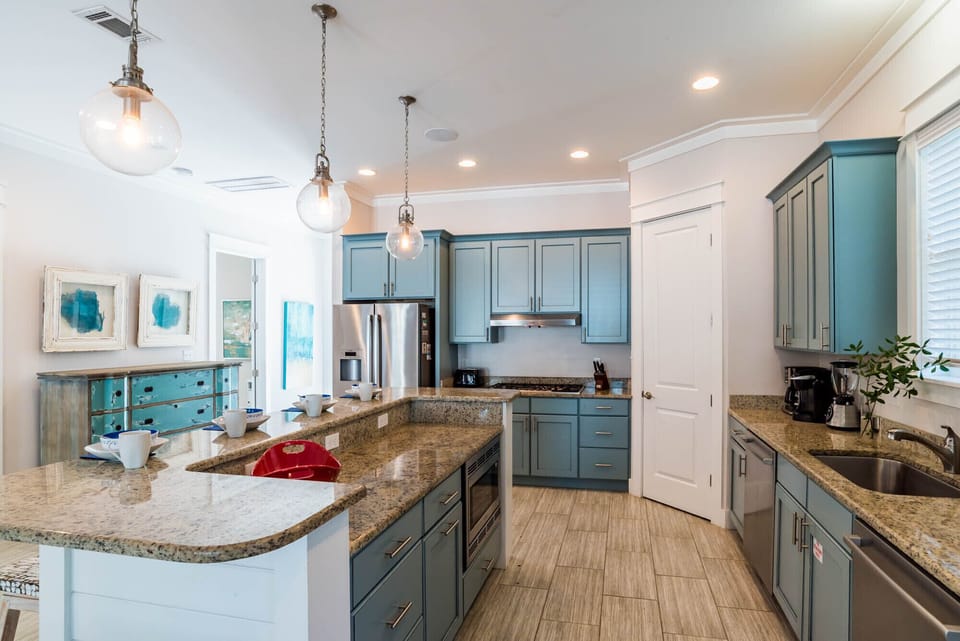 First Floor: Kitchen