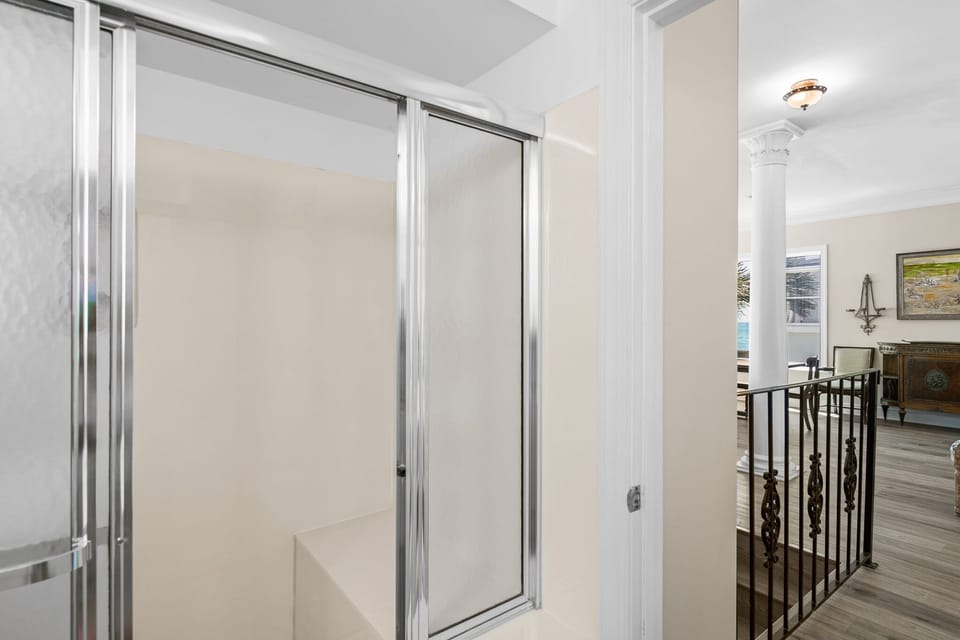 Second Floor: Guest Bathroom