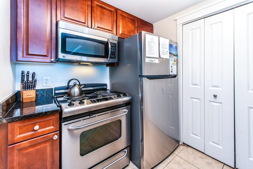 Granite Countertops and Stainless Appliances