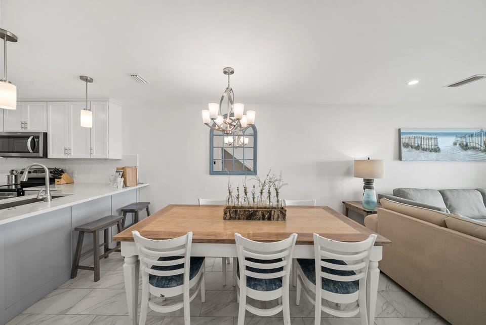 Seacrest 6 | Dining Area | 1st Floor