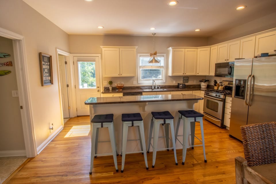 Main Level | Kitchen