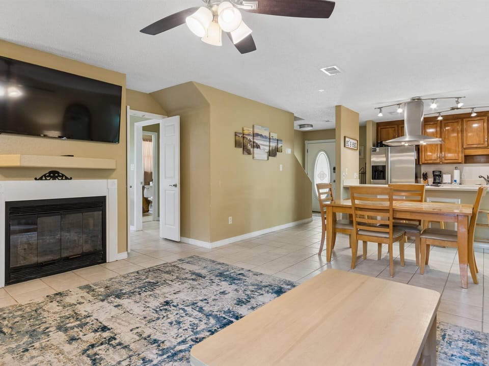 Living Area - Smart TV