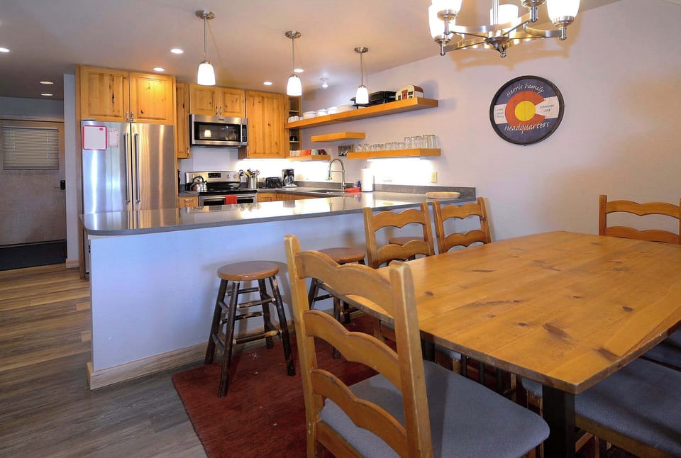 Kitchen/dining