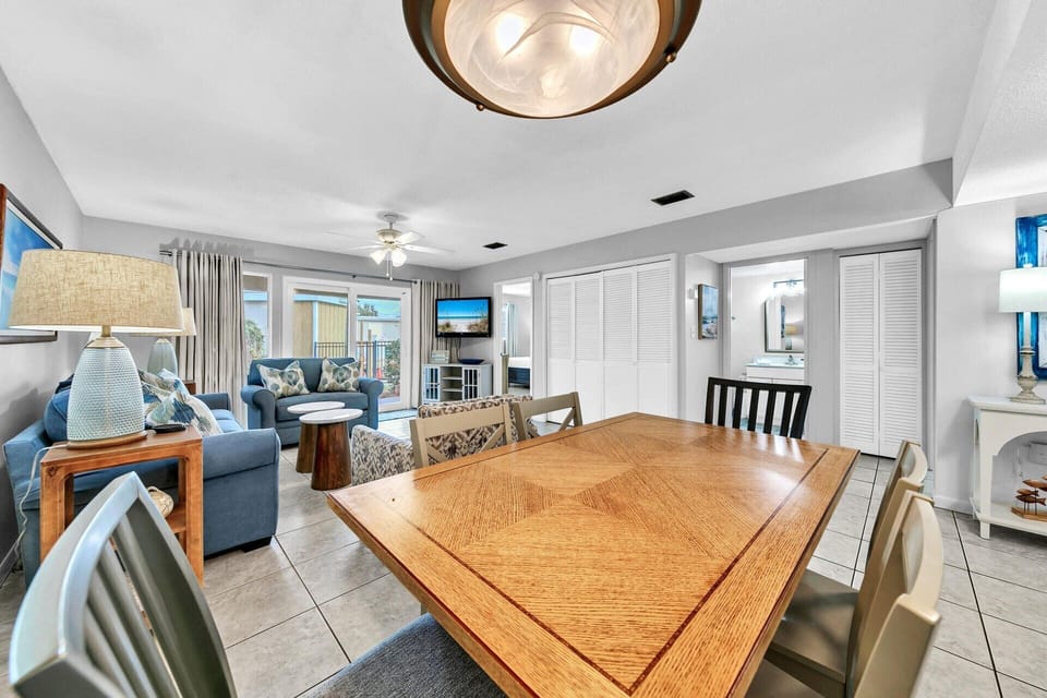 Dining Room Area