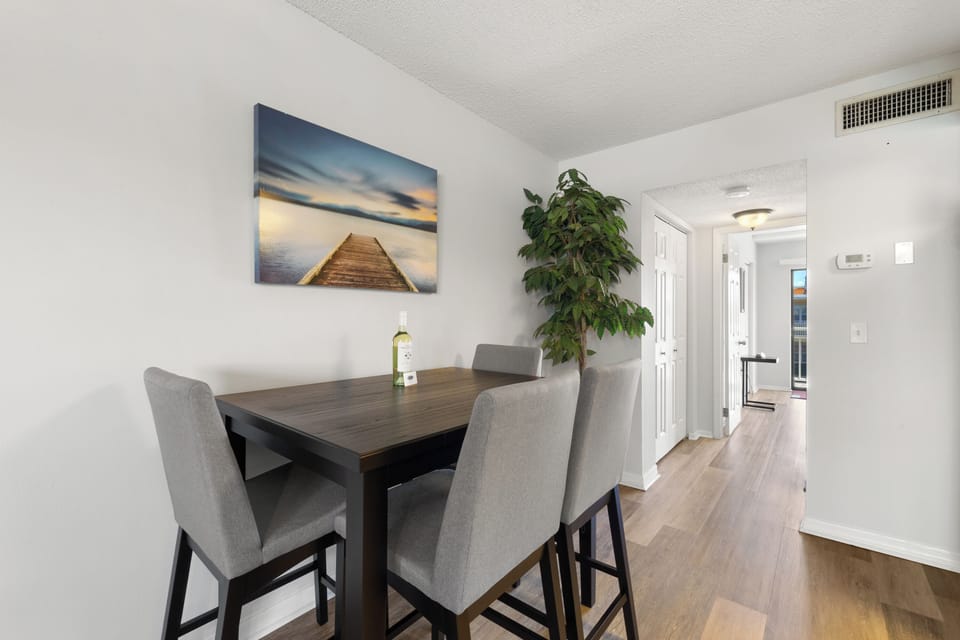 Dining Table Seats 4