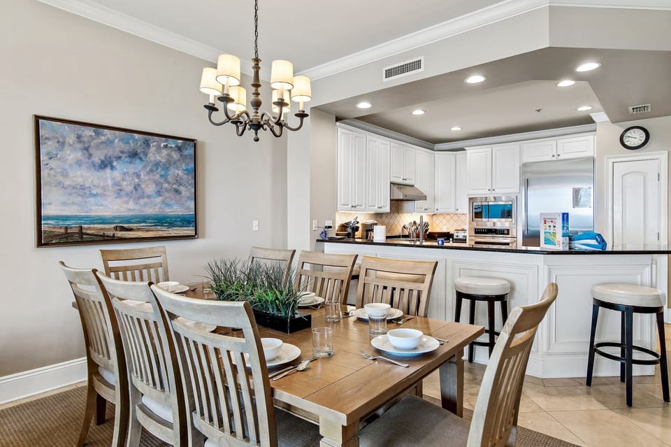 Dining Room - Seating for 8
