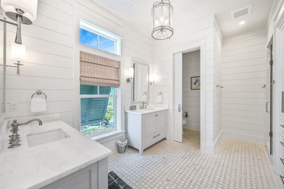 Second Floor: Guest Bathroom