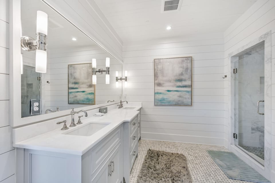 Third Floor: Primary Bathroom