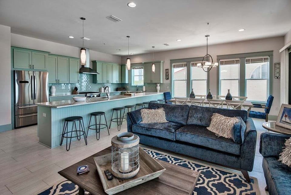 Luna Plata - Destin - Kitchen, Living Room & Dining Room