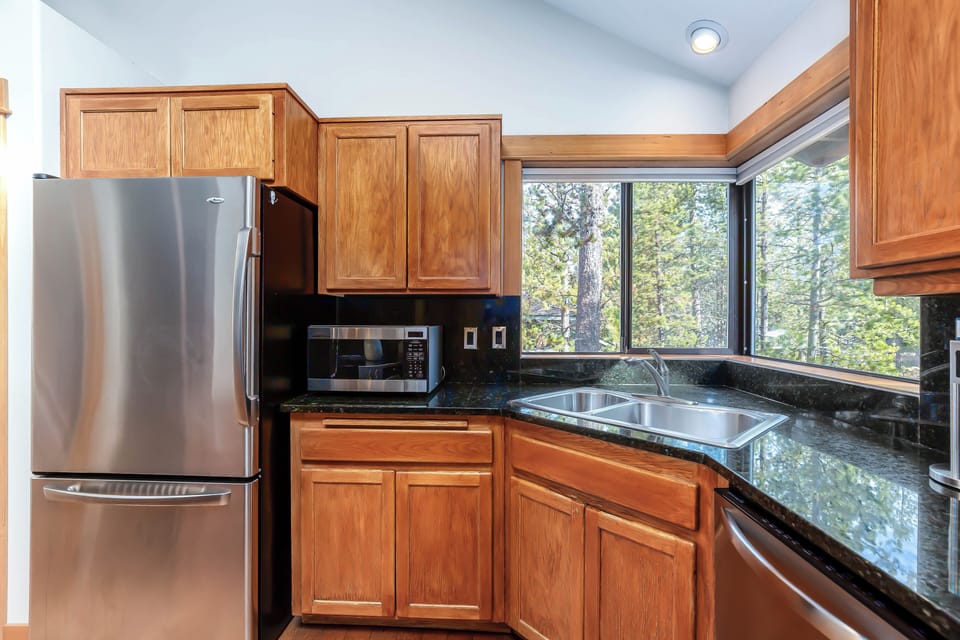 Kitchen - Main Level