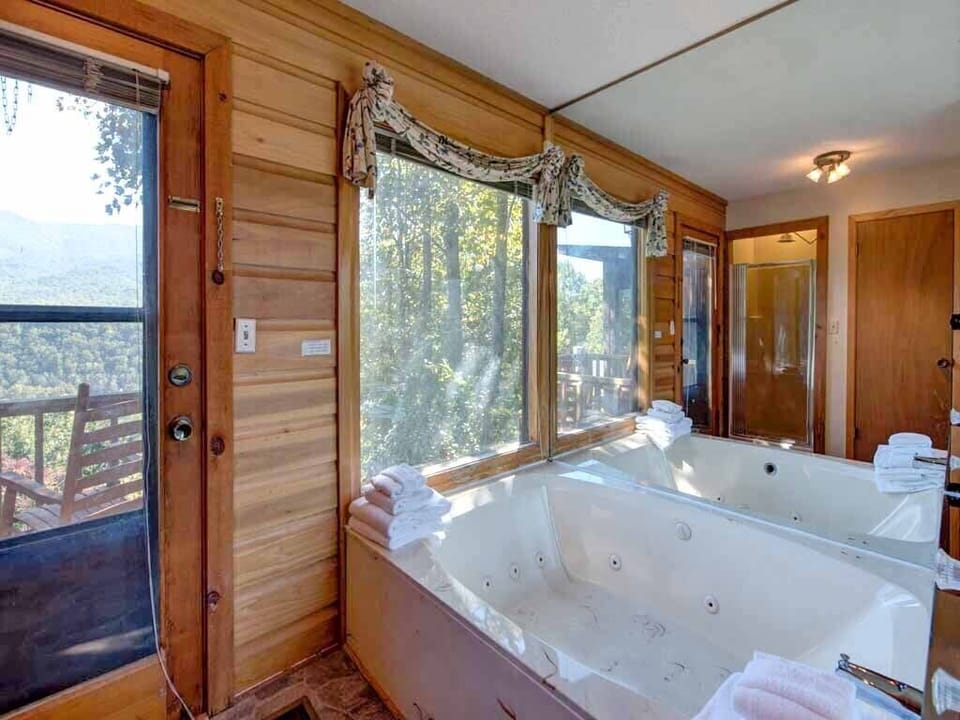 Primary Bathroom - Jetted Tub + Deck Access