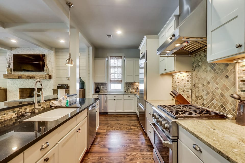 First Floor: Kitchen