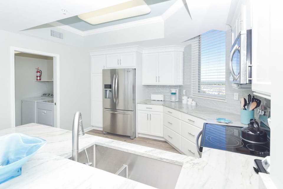 Silver Beach Towers West 1201- Kitchen
