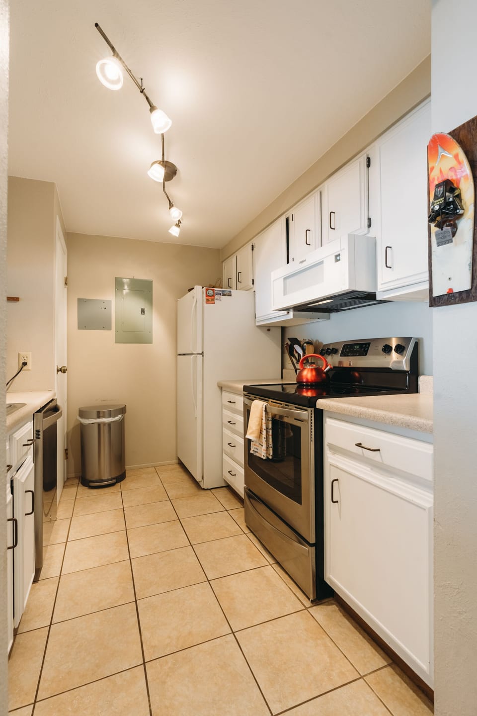 Kitchen with basic cooking needs (salt & pepper, oil)