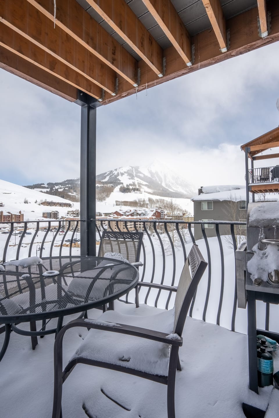 Patio with grill