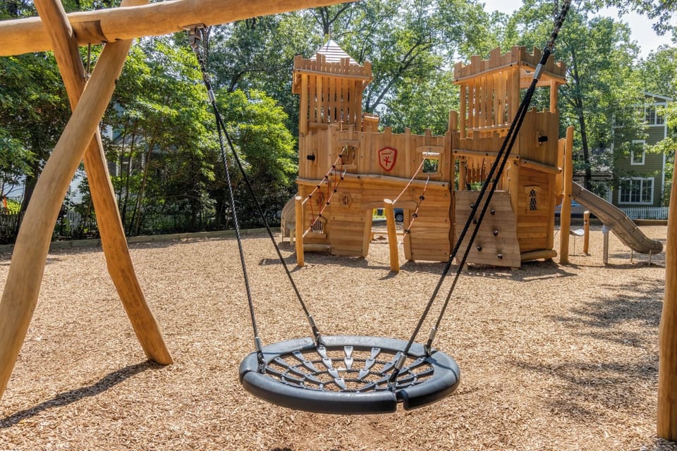 Main Level | Bedroom 1 | Deck access