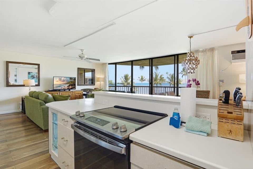 B423 Kitchen