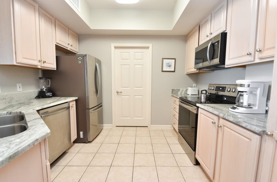 Silver Beach Towers East 505- Kitchen