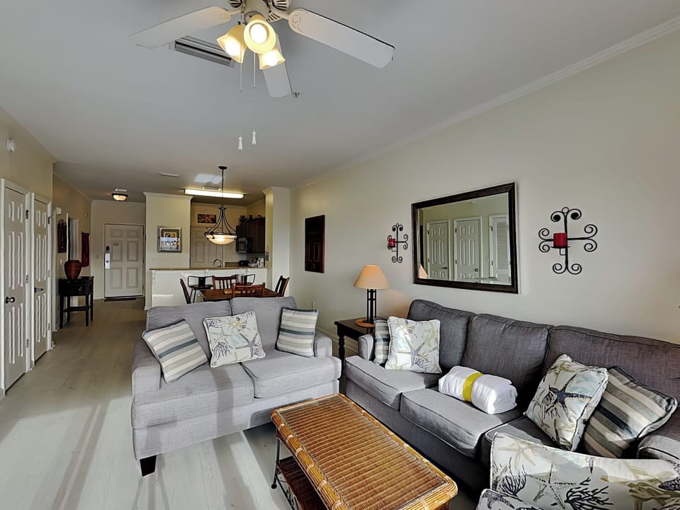 Living Area - Open Floor Plan