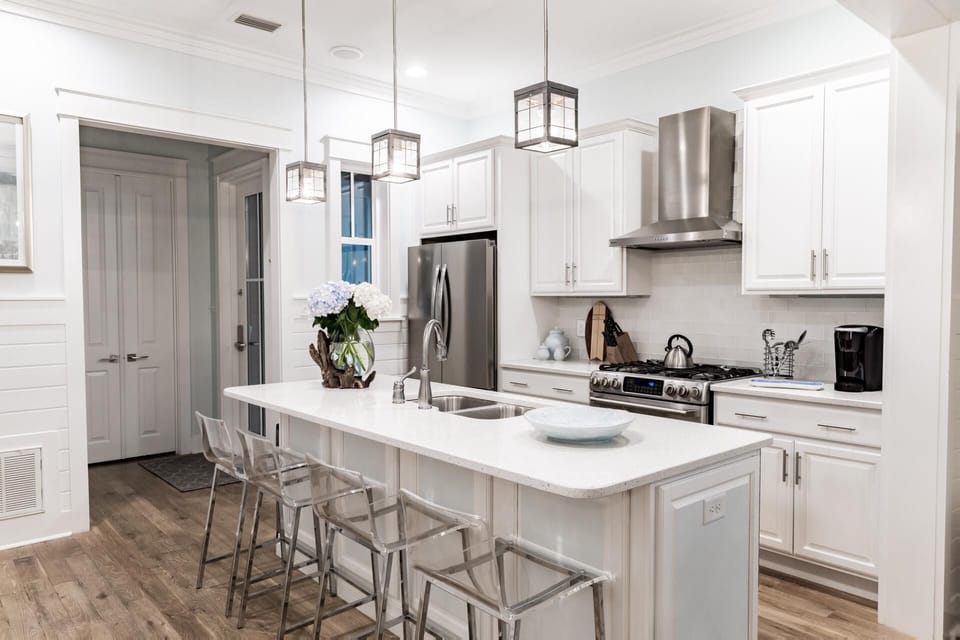First Floor: Kitchen